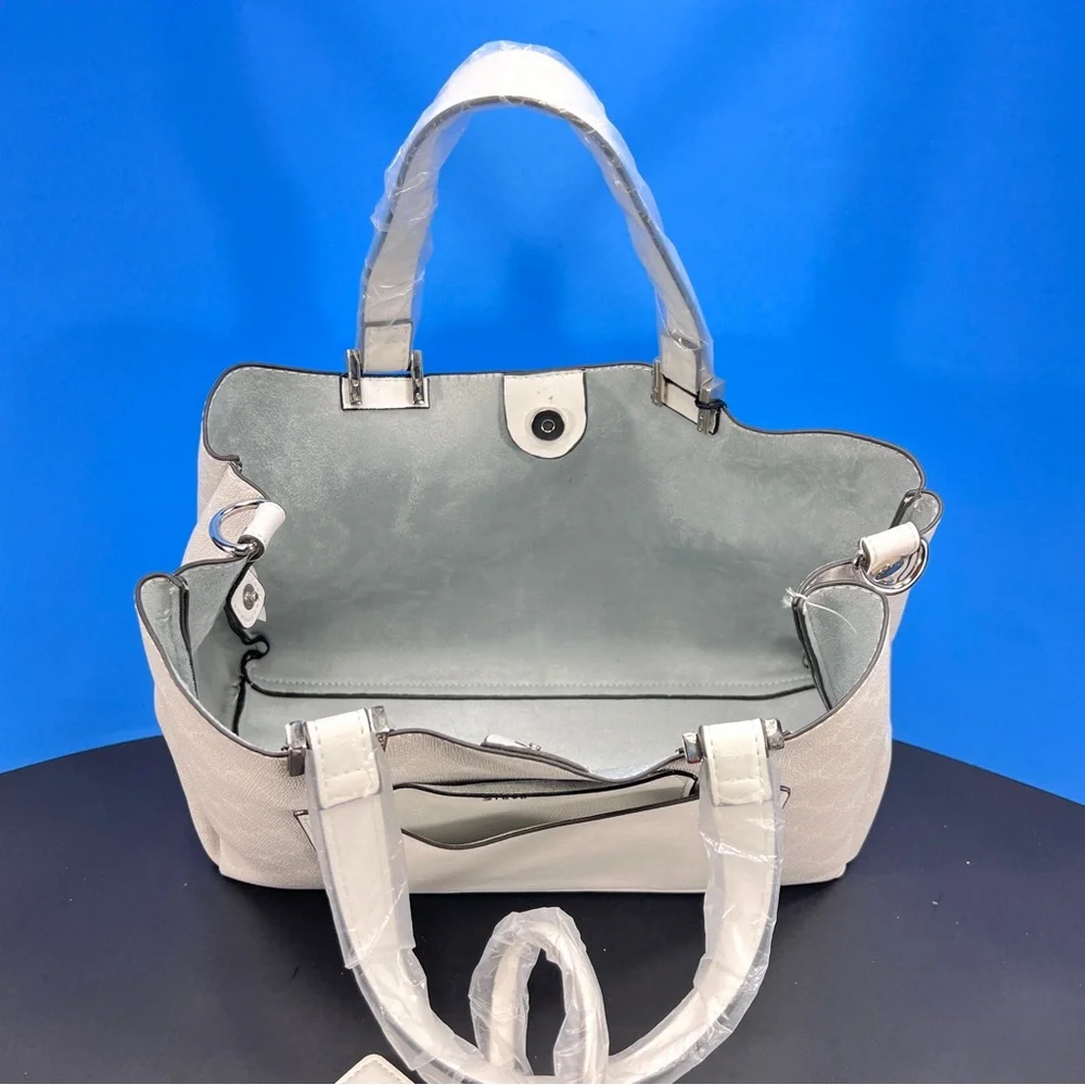 Steve Madden White Logo-Print Handbag set! bag, pouch, scarf, crossbody strap - Picture 7 of 9